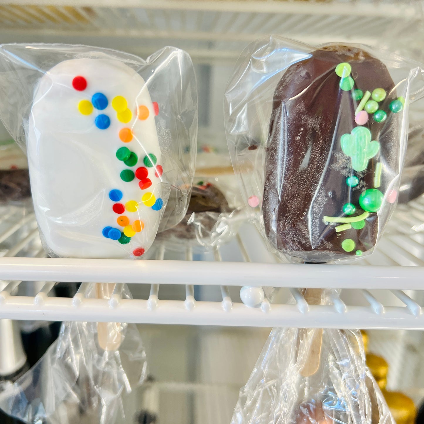 Gemini Cakes - Cakesicles
