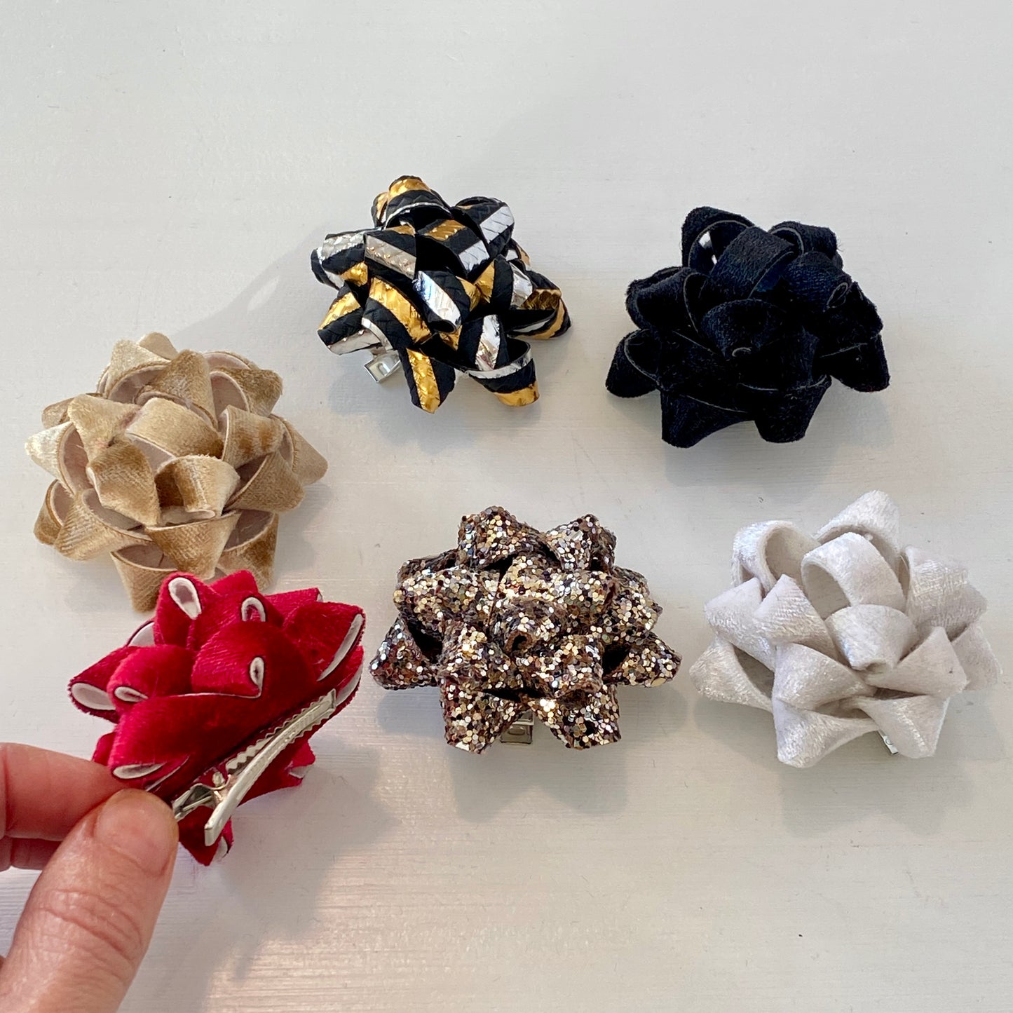 Bella Sofia - Gift Bow Hair Clip