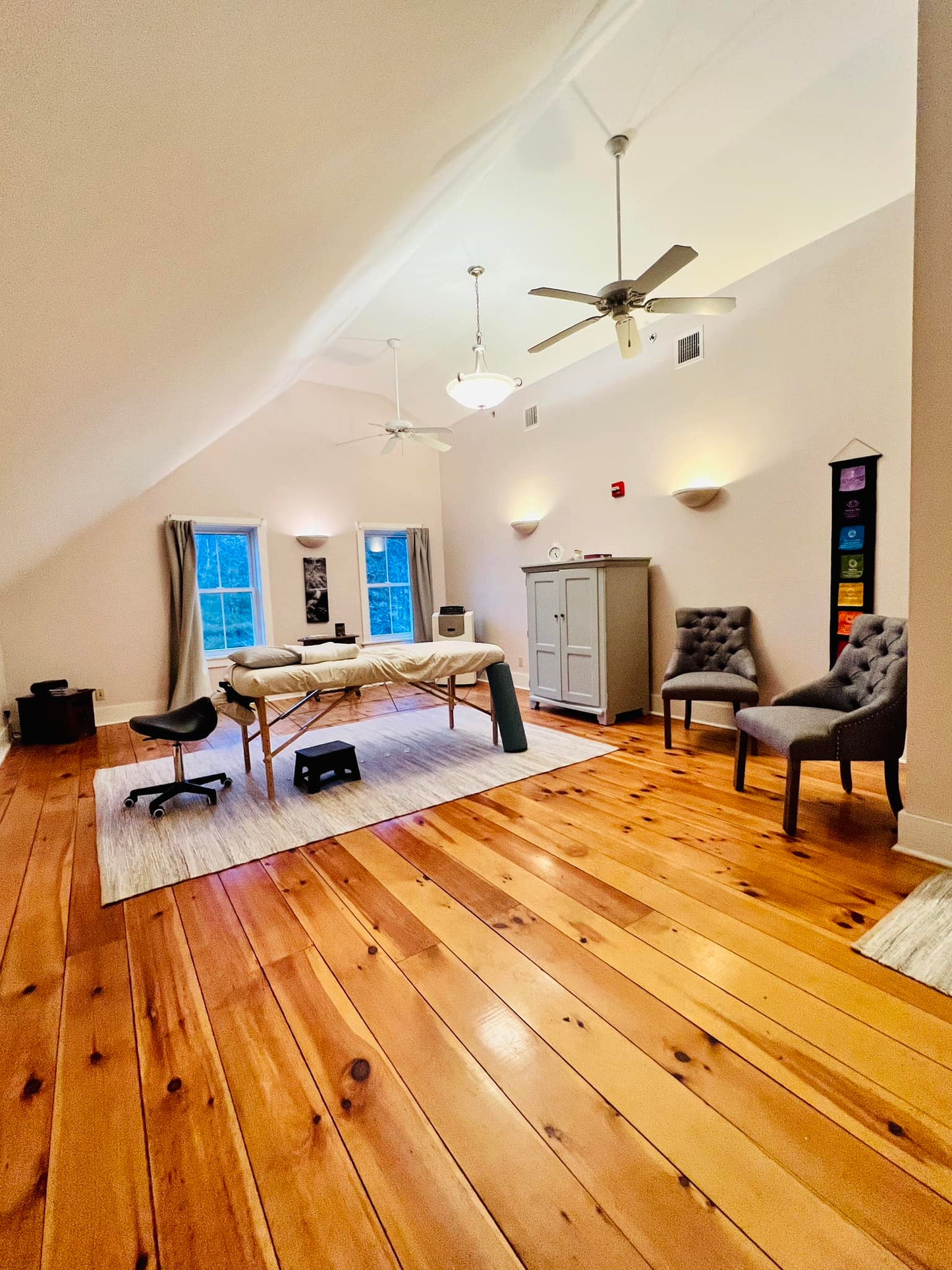 Space Rental: Large, Upstairs Room