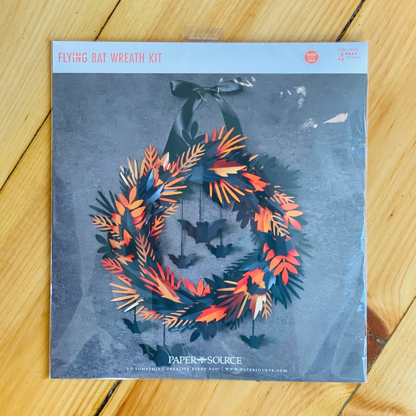Paper Source - Spooky Bat Wreath Kit