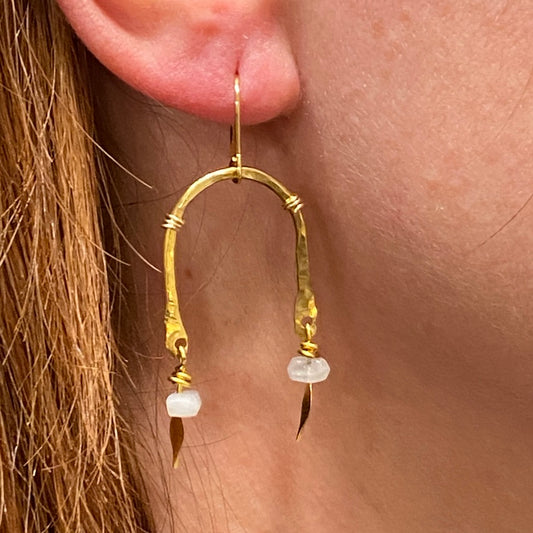 Elise Marie Designs - Short Birthstone Arch Earring
