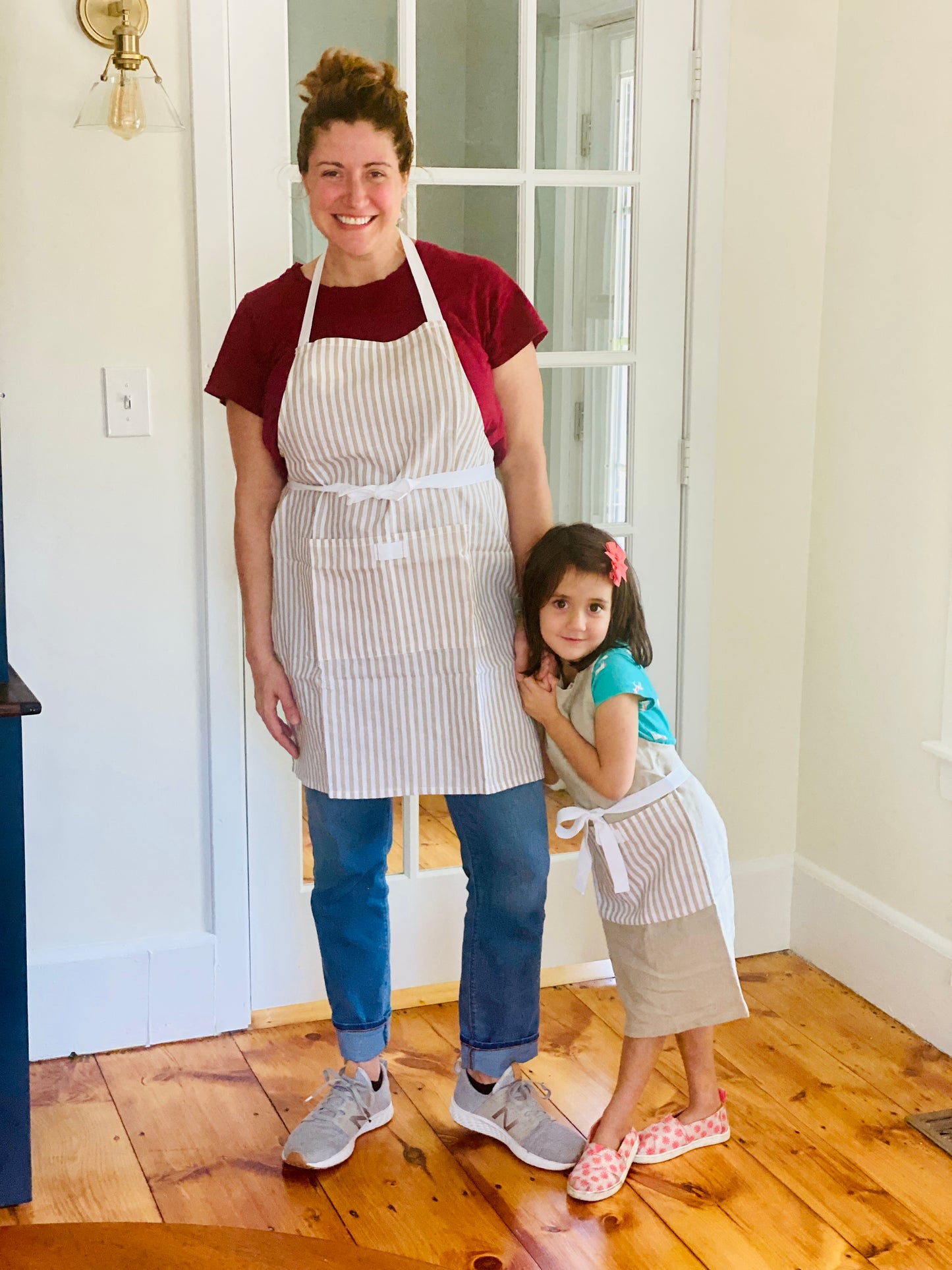Heirloomed Collection - Keepsake Linen Adult Bistro Apron