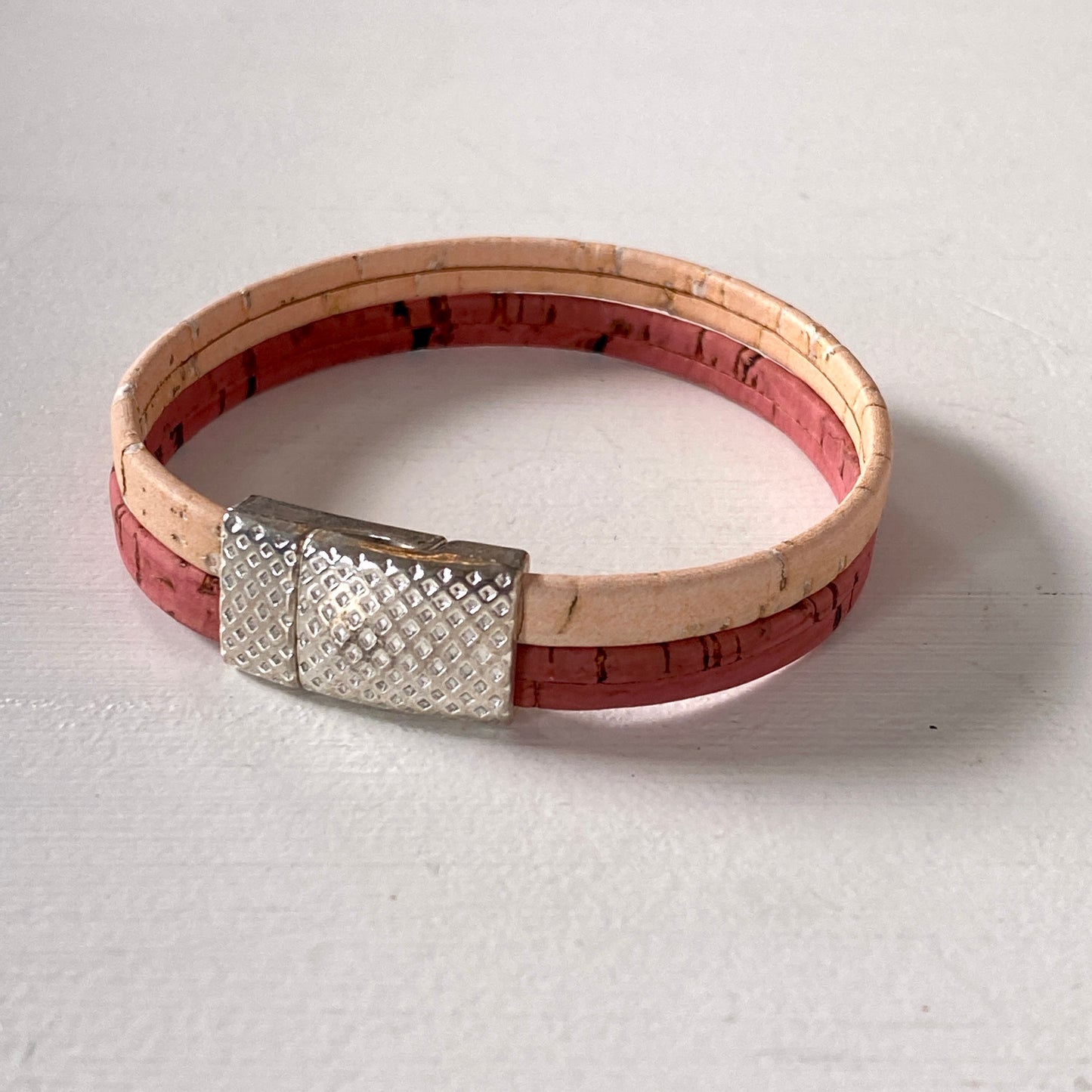 Gem Lounge Jewelry - Cork Thin Magnetic Bracelet in MEDIUM