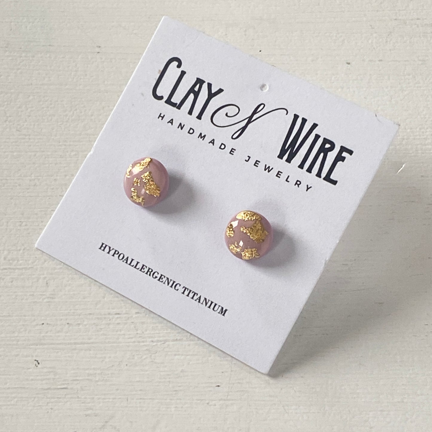 Clay N Wire - Flaked Circle Stud Earrings