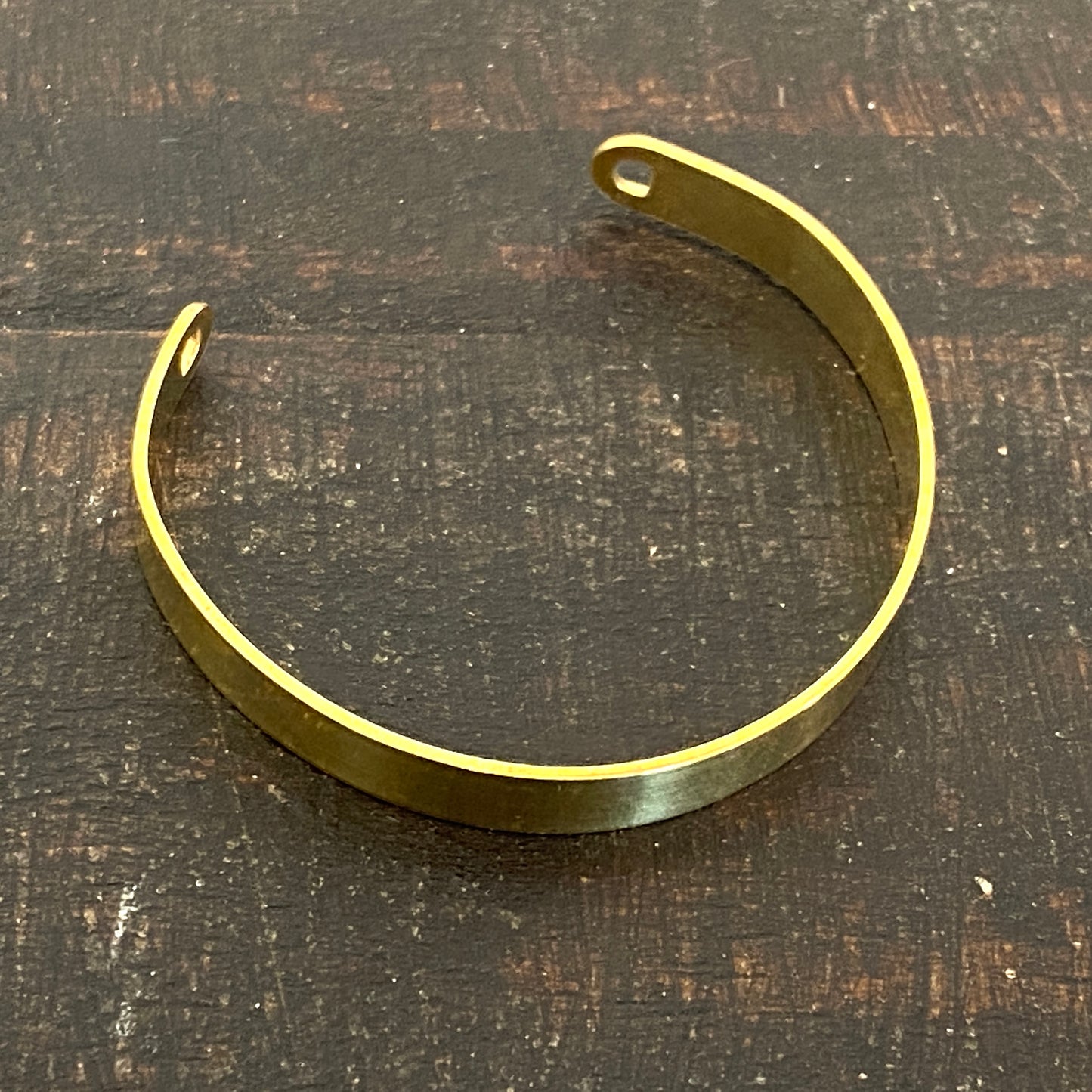 GeoMetricGem - Line Cuff